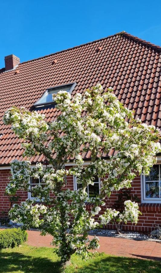 Ostfriesland Apartements -Fewo- Upgant-Schott Exterior foto